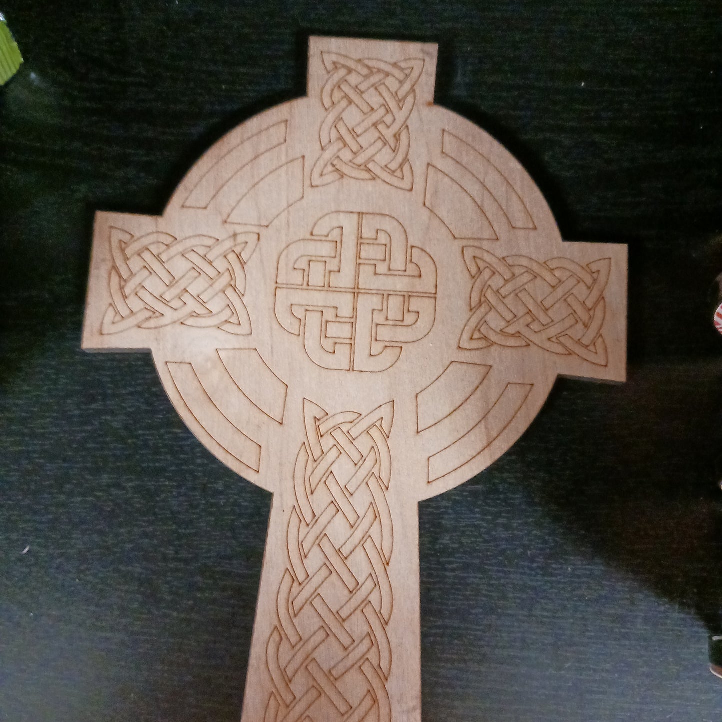 Medium Celtic Cross (10in x 6.5 in)