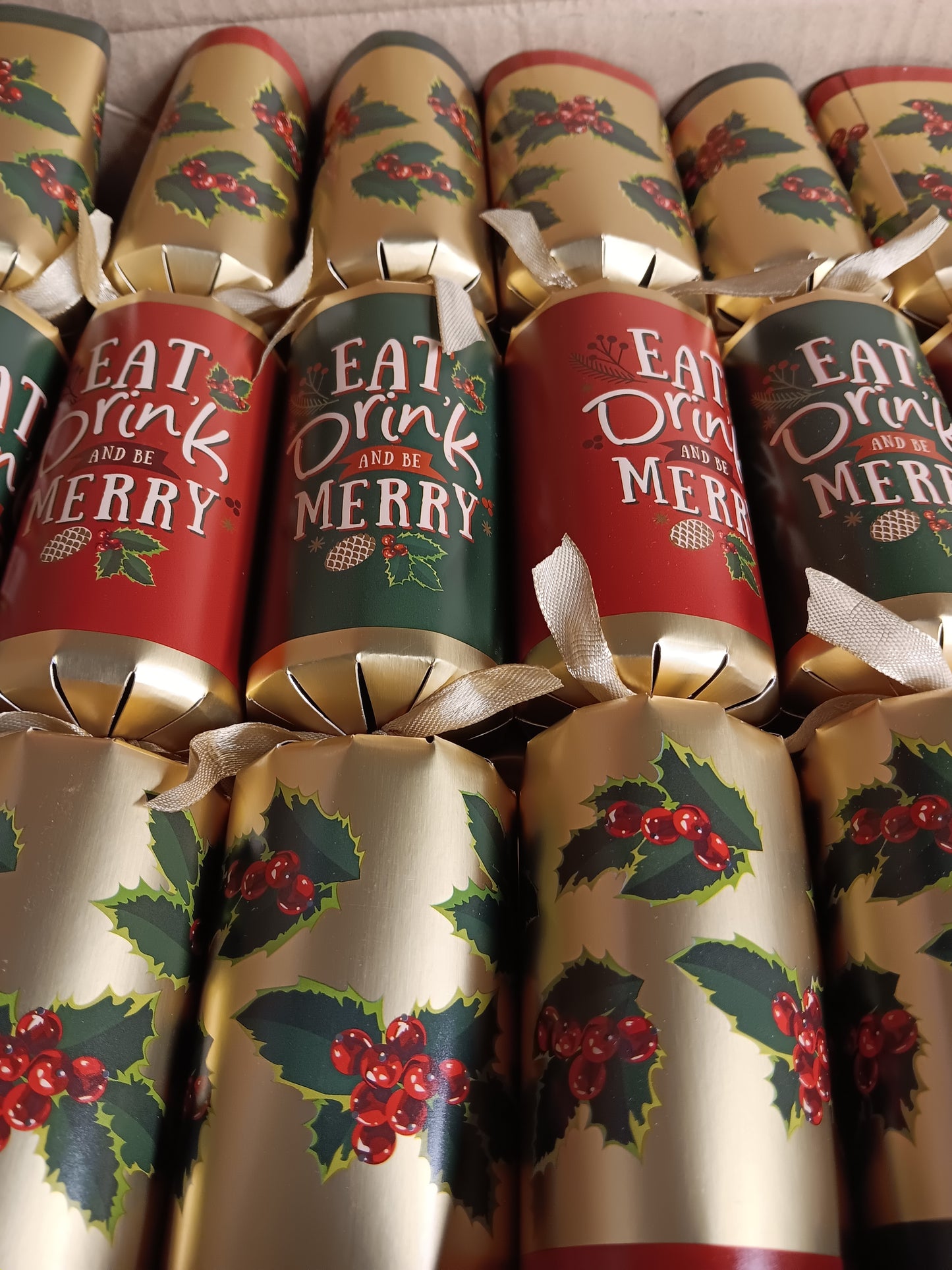 Pudding Lane: Eat, Drink, & Be Merry Crackers: Single Crackers 12.5"