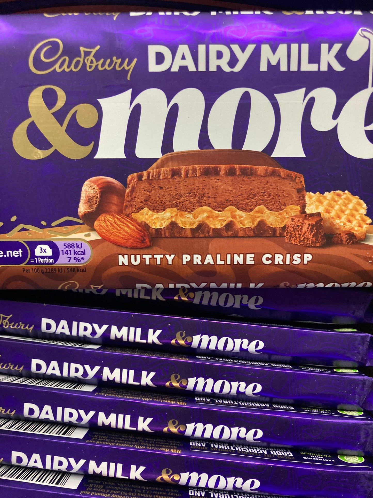Cadburys Nutty Praline Crisp