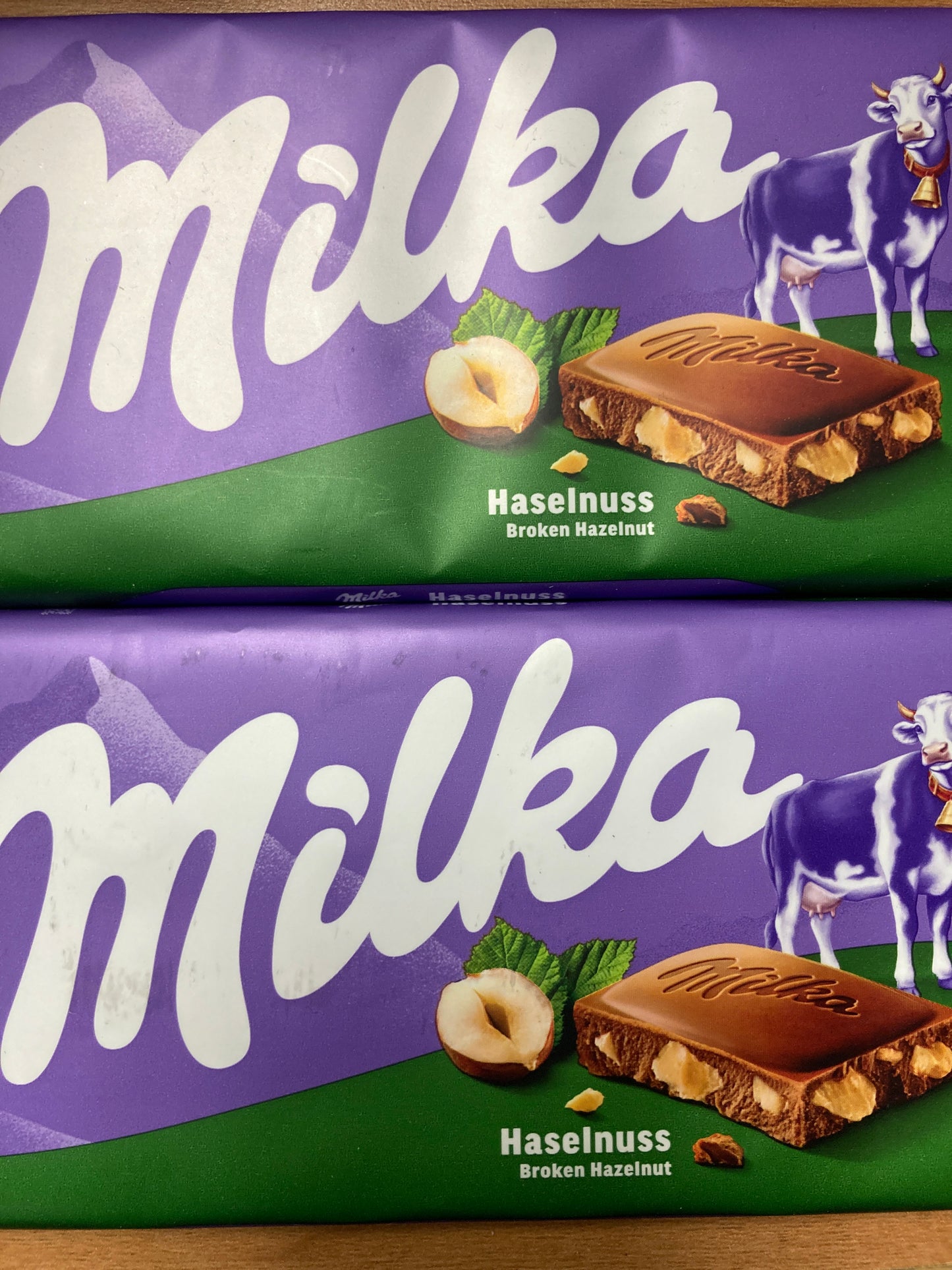 Milka Haselnuss (Broken Hazelnut)